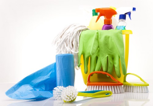 Local Edgware carpet cleaners preparing equipment for service